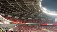 Arti Menyentuh dari Spanduk yang Dibawa Suporter Timnas China ke SUGBK: Datang Jauh-jauh..